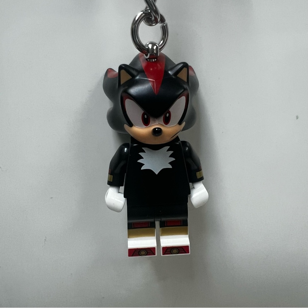 Lego shadow the hedgehog keychain NWT